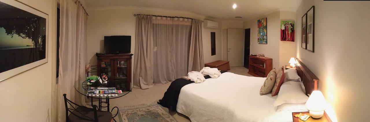 Puka Heights Bed & Breakfast Пауануи Екстериор снимка